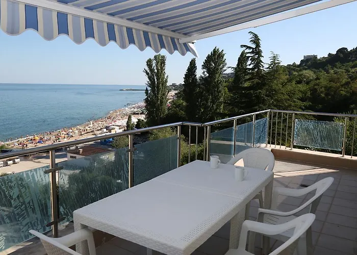 Kabakum * Golden Sands